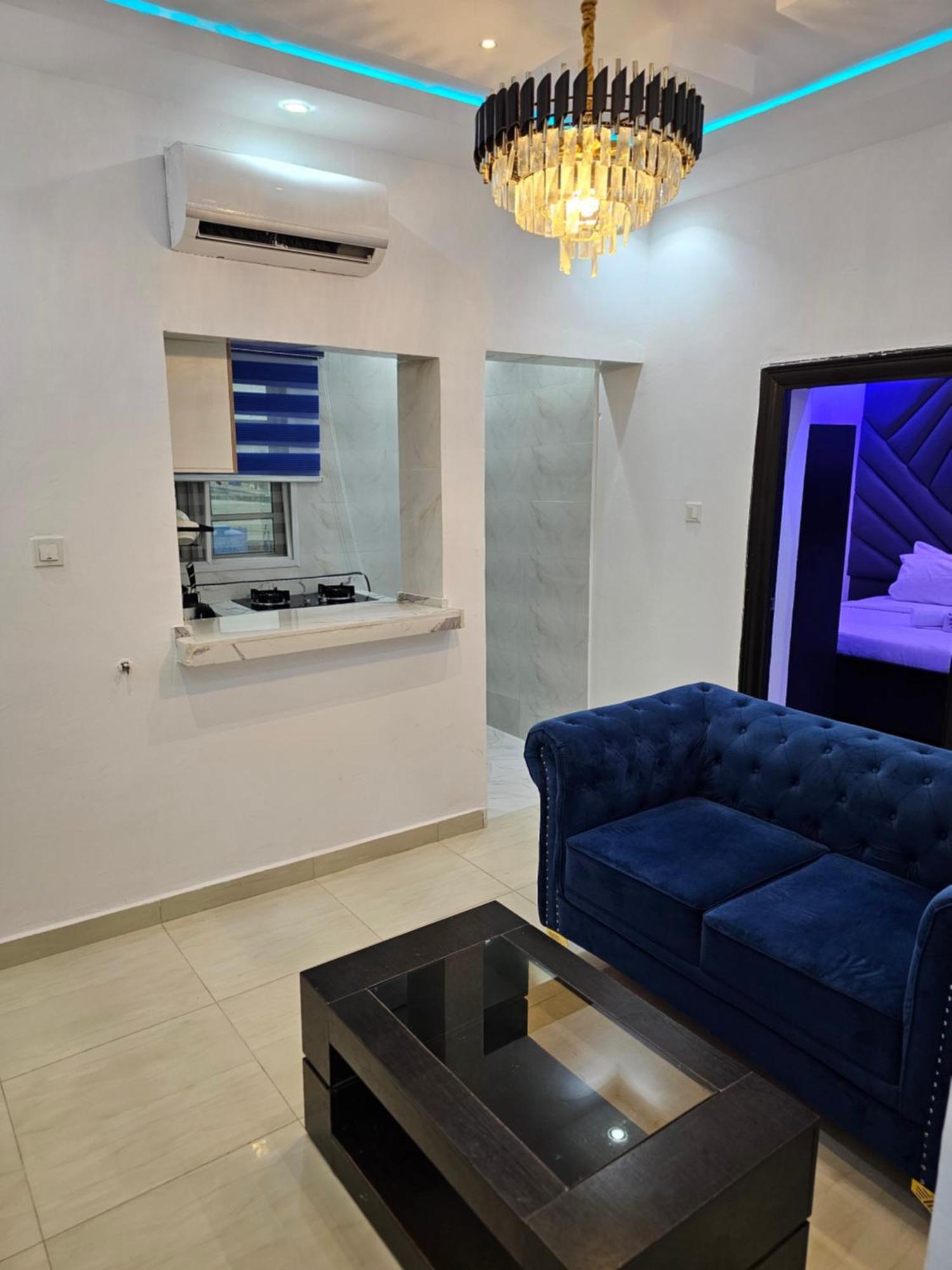 Vhs Vinchee Suites Lagos Exterior foto