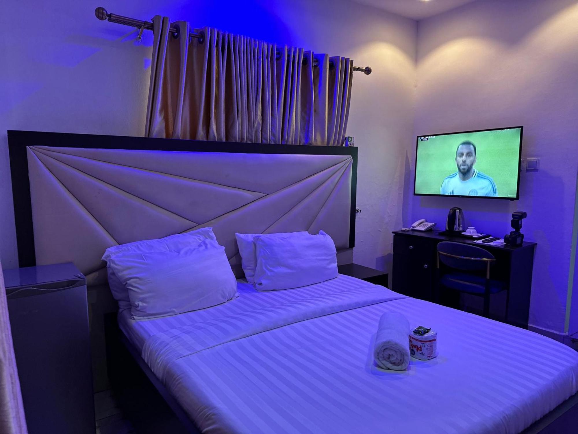 Vhs Vinchee Suites Lagos Exterior foto